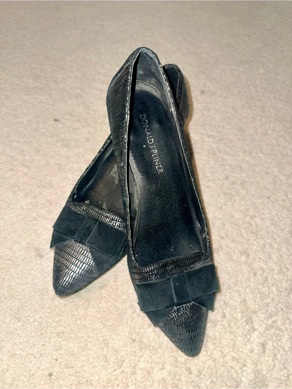 Donald Pilner Kitten Heels, size 6